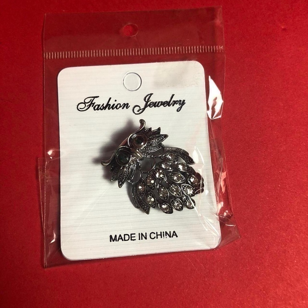 Metal Owl Broach Pin